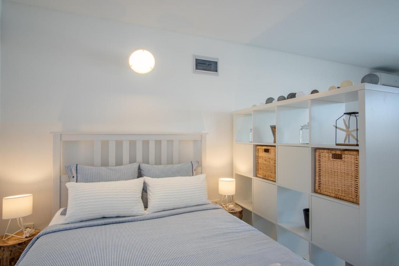 A White Cliffside Studio باغ المظهر الخارجي الصورة