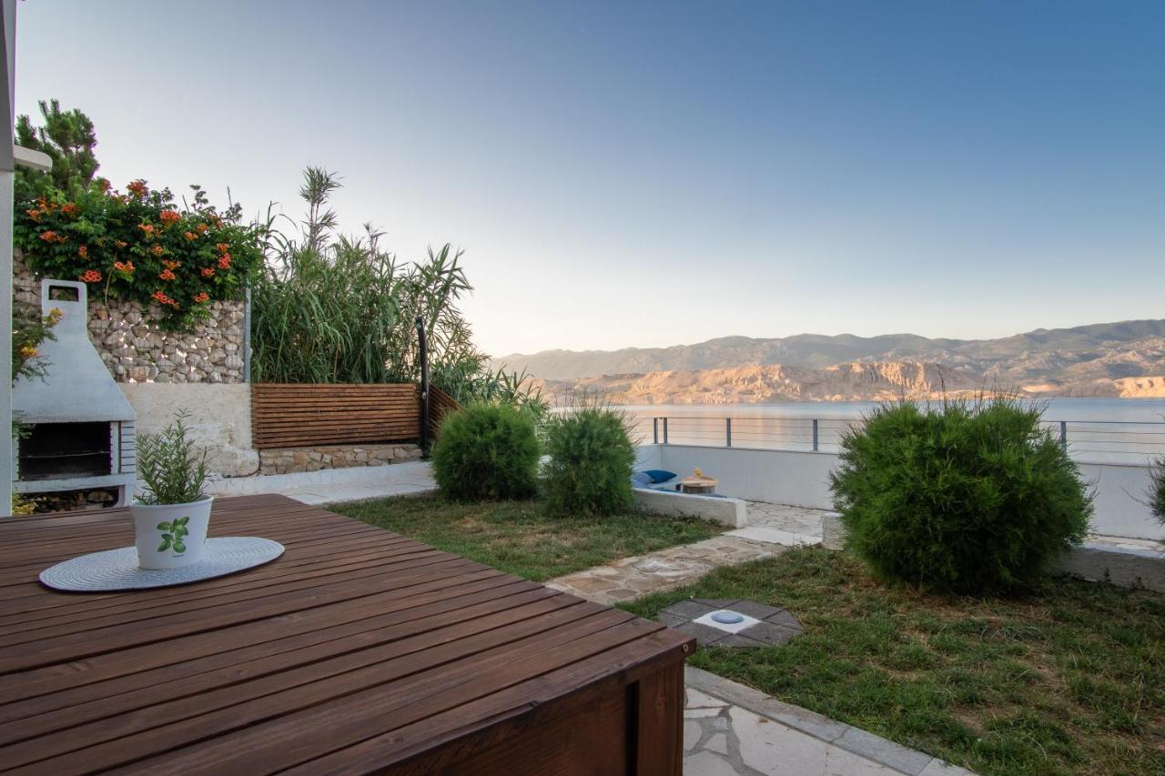A White Cliffside Studio باغ المظهر الخارجي الصورة